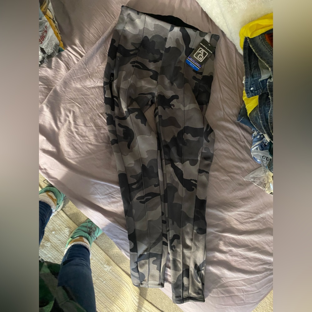 Arctic quest skinny snow pant black camo